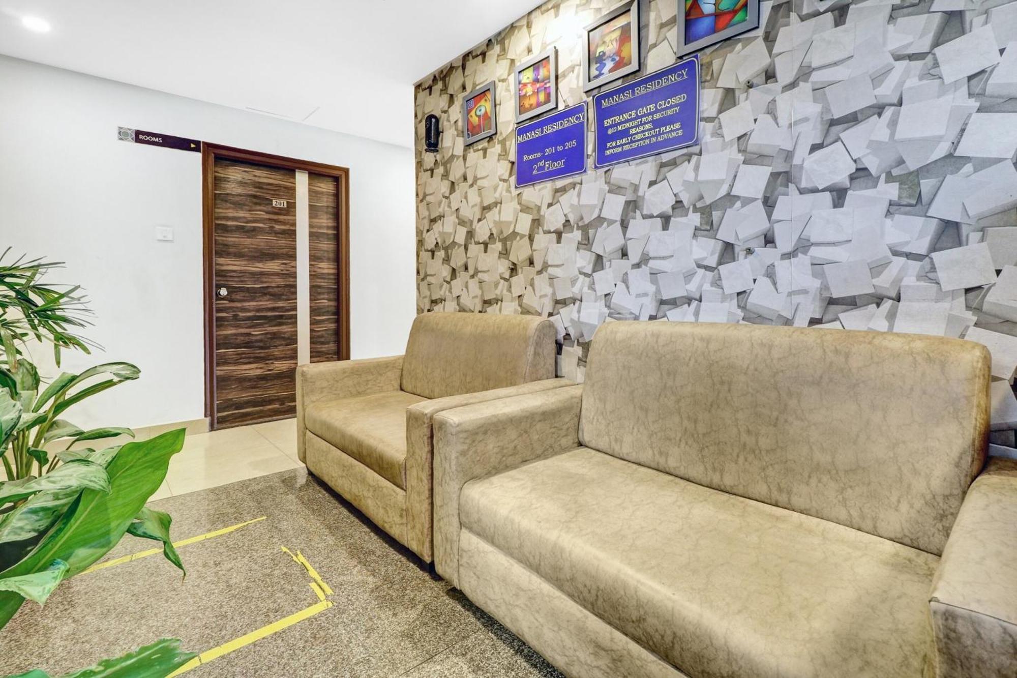 מלון העיר בנגלור Super Collection O Manasi Residency מראה חיצוני תמונה