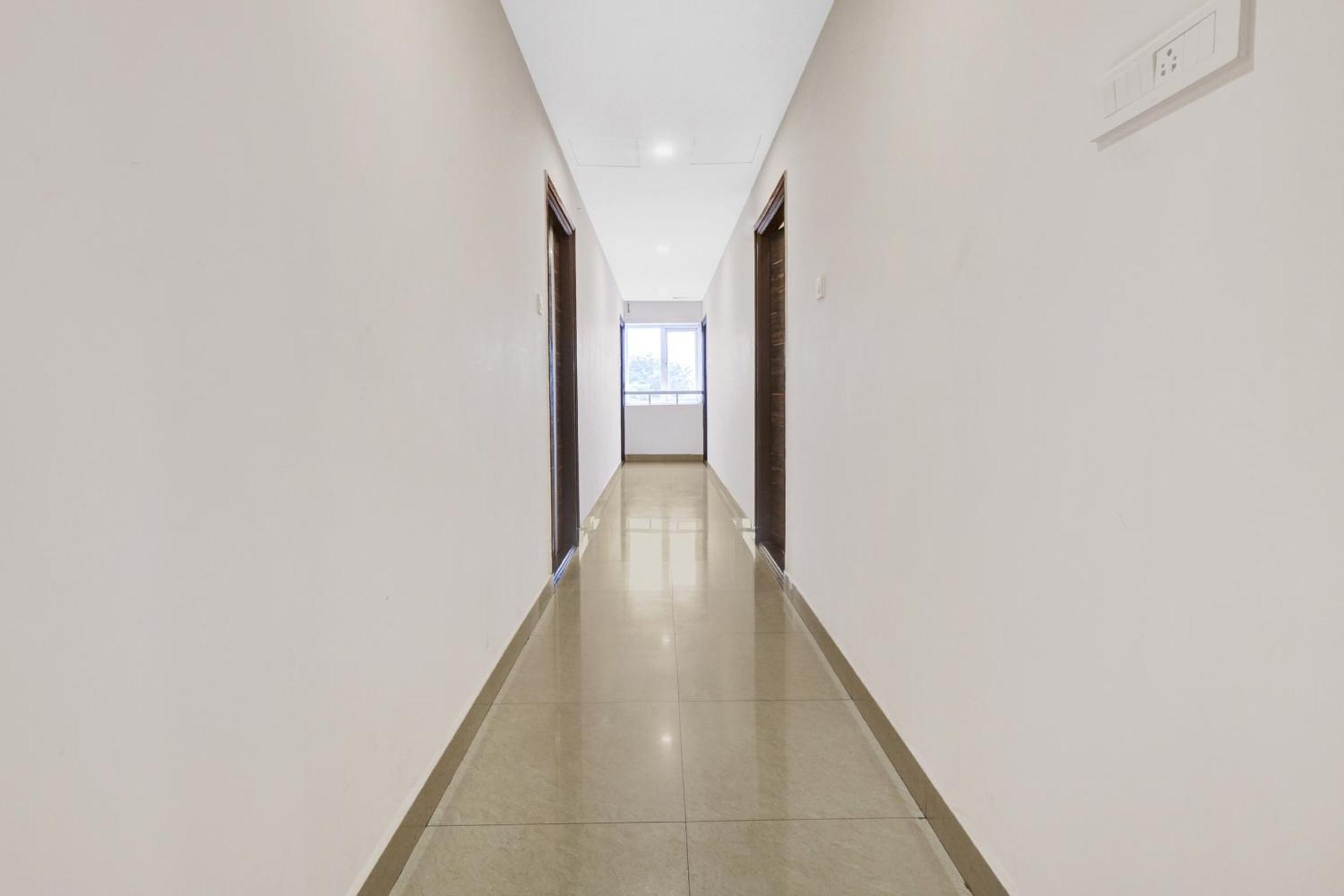 מלון העיר בנגלור Super Collection O Manasi Residency מראה חיצוני תמונה